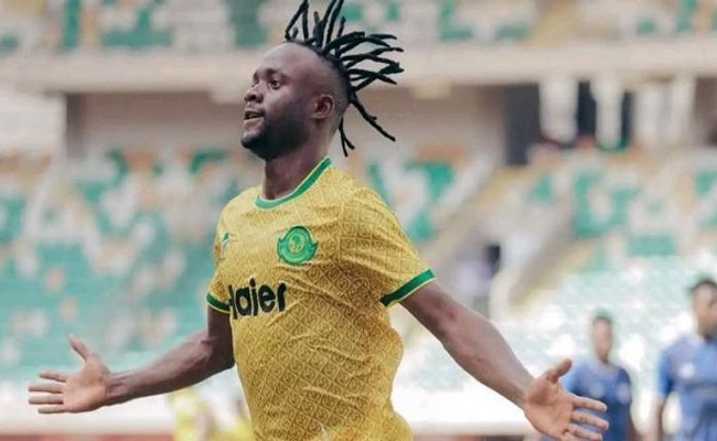 هداف أفريقيا قريب من الزمالك...