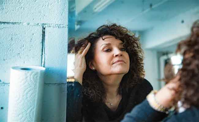 ما قبل انقطاع الطمث...6 تغيرات تواجهها المرأة بعد الأربعين