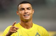 كريستيانو رونالدو يمازح مشجعة بسبب قميص سبورتنغ لشبونة...