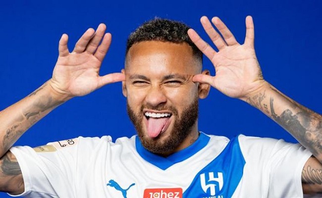 قميص نيمار يصنع الحدث في الهلال...
