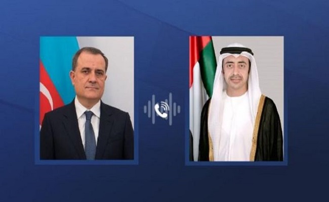 عبد الله بن زايد يتباحث مع وزير خارجية أذربيجان العلاقات الثنائية بين البلدين