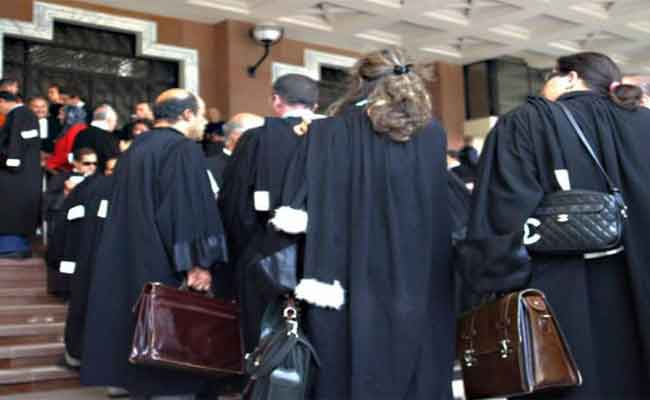 تعليق إضراب المحامين بعد لقاء مع وزير العدل