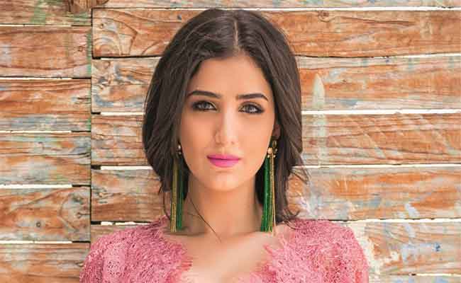 مي عمر تقابل عمرو سعد لأول مرة في