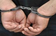 باعة فوضويين يرشقون رجال الشرطة بصناديق الفاكهة بالعاصمة
