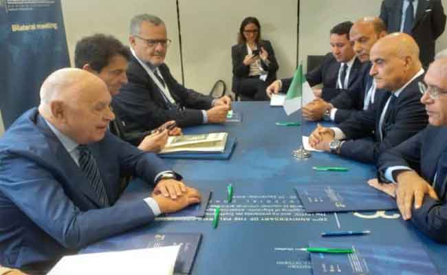 توقيع طبي مع نظيره الإيطالي اتفاقية تسليم المجرمين بين البلدين