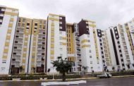 مباشرة عمليات توزيع سكنات 