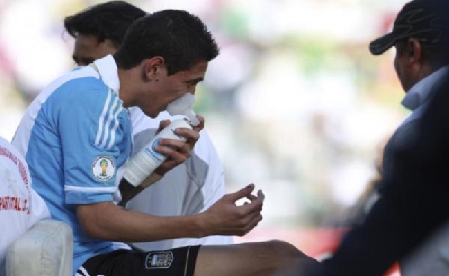 لماذا استخدم لاعبو منتخب الأرجنتين عبوات الأكسجين قبل مواجهة بوليفيا؟