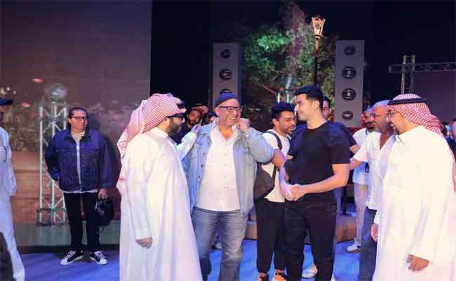 محمد أنوريلتحق بنجوم مسرحية