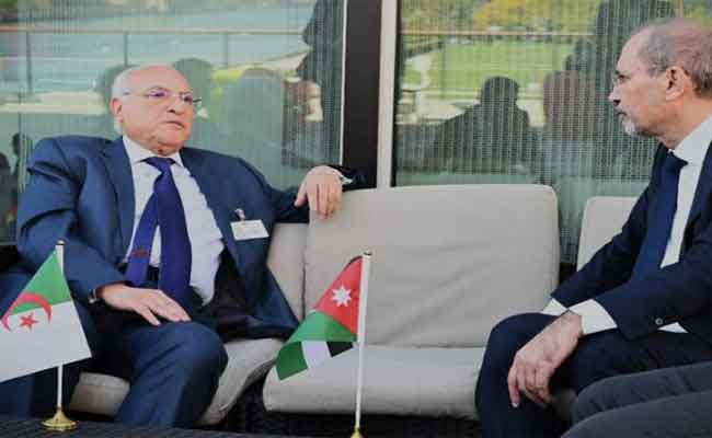 اجتماع عطاف مع نظيره الأردني بنيويورك