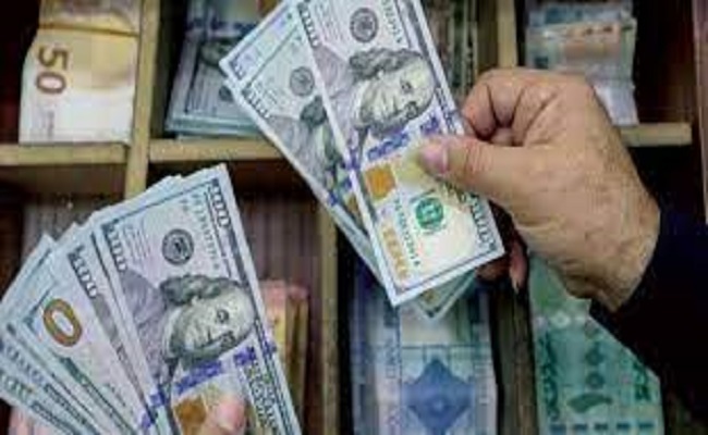 أموال الأمريكيين تصرف كرواتب لموظفي الحكومة بأوكرانيا