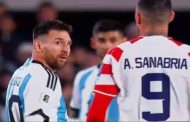 لاعب باراغواي يبصق على ميسي...