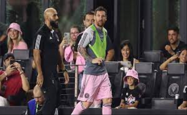 ميسي قد يلعب في الدوري السعودي لمدة 6 أشهر...