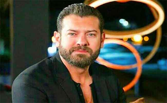 عمرو يوسف يشارك بعرض