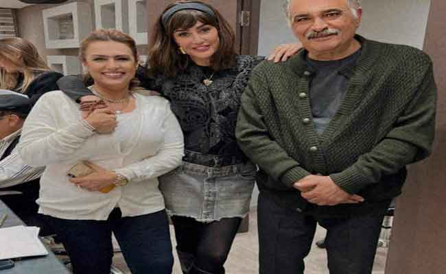 سيمون تلتقي بغادة عبد الرازق في