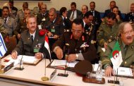 الجنرالات يعقدون صفقات السلاح والغاز مع إسرائيل ويتهمون دول الجوار بالخيانة