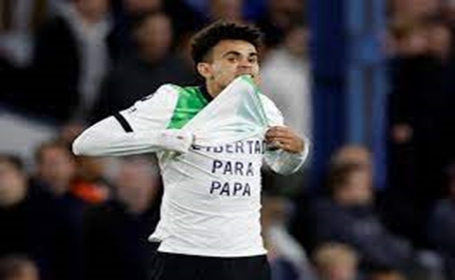 لويس دياز ينقذ ليفربول من الخسارة ويطالب بحرية والده...