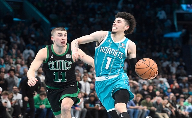 NBA هورنتس يُوقف انتصارات سيلتيكس في الوقت الإضافي...