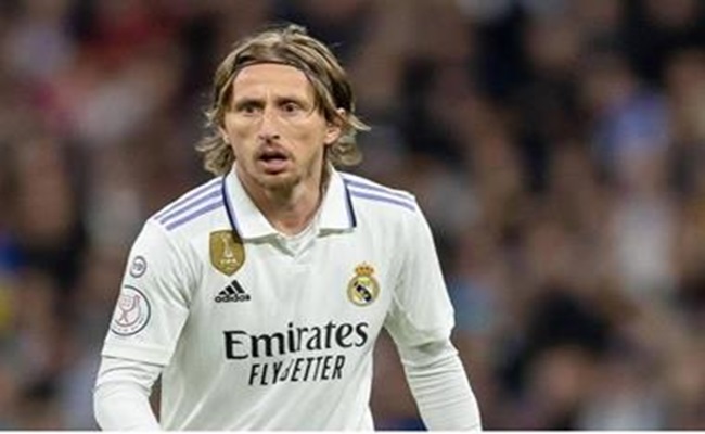 مودريتش يقترب من الهلال...