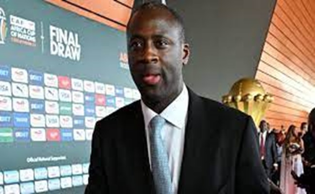 يايا توريه مساعدًا لروبرتو مانشيني في المنتخب السعودي...