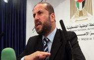مستشار عباس: نتنياهو كان يوصل الأموال لغزة لضمان الهدوء وبقاء الانقسام