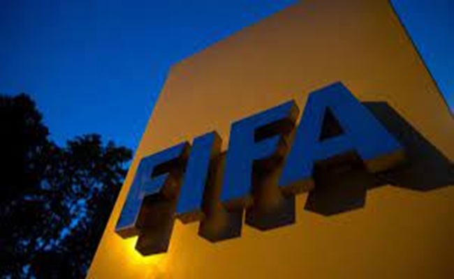 الفيفا: الأندية أنفقت مبلغا قياسيًّا للوكلاء في 2023...