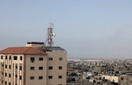 انقطاع الاتصالات يعمق عزلة الغزيين ويؤرق ذويهم في الخارج
