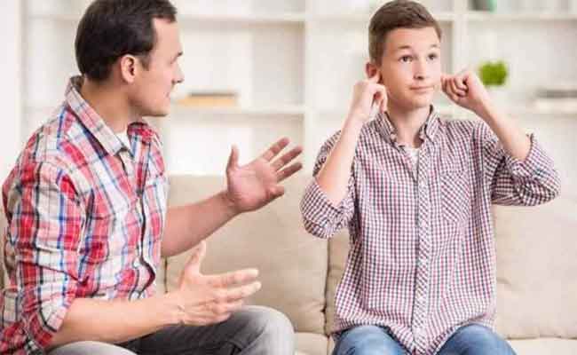 طرق ذكية للتعامل مع عناد المراهق...