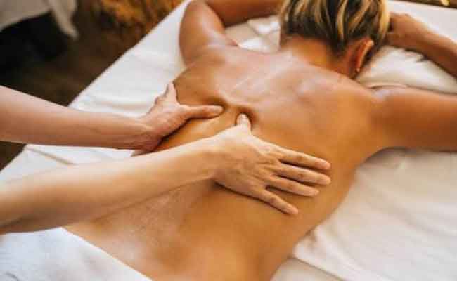 فوائد المساج العلاجي للنساء تفوق كل التوقعات...معالِجة تشرح