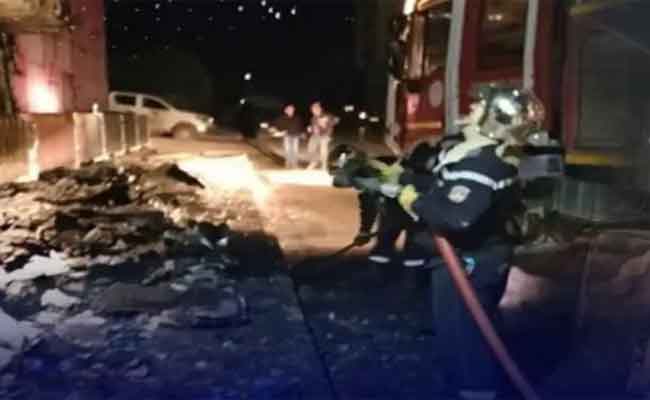 نشوب حريق في مبنى إداري في عزازقة بتيزي وزو