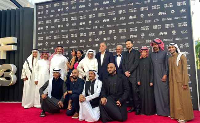 بالفيديو والصور: أبطال فيلم 