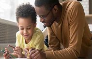 متى وكيف أبدأ تعليم طفلي لغة ثانية؟ 5 خطوات