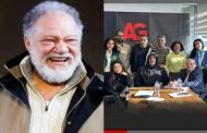 صلاح عبدالله يشارك جمهوره احتفال يحيى الفخراني وفريق عمل مسلسل 