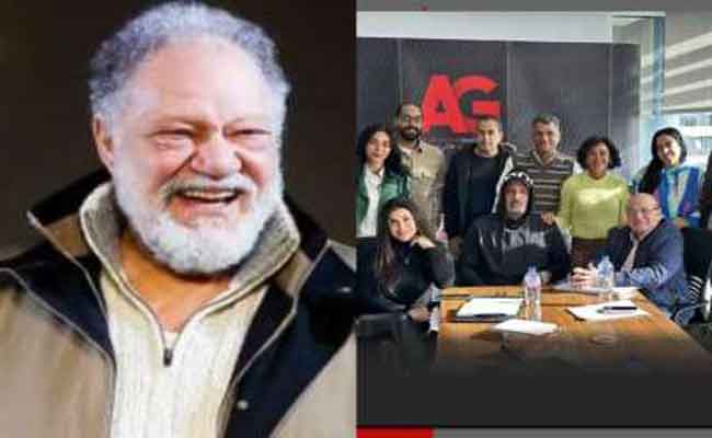 صلاح عبدالله يشارك جمهوره احتفال يحيى الفخراني وفريق عمل مسلسل 