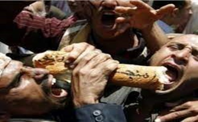 بعد انتهاء أفيون كرة القدم غليان سياسي واحتقان شعبي قد يؤدي الى ثورة الجياع بالجزائر