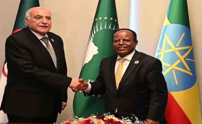 عطاف يتباحث مع نظيره الإثيوبي