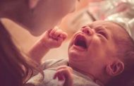 أسباب نهجان الطفل أثناء النوم ومتى يجب القلق؟