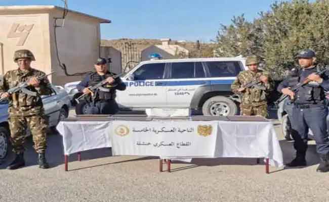 الإطاحة بـ7 أشخاص بينهم فتاتين متلبسون بـ15500 كبسولة لصناعة الذخيرة بخنشلة