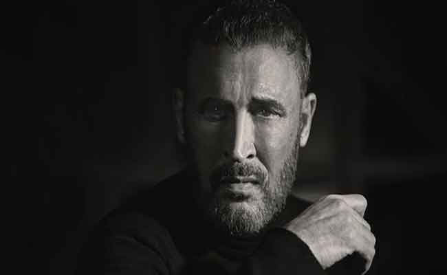 كاظم الساهر يشوق الجمهور لأغنيته الجديدة 
