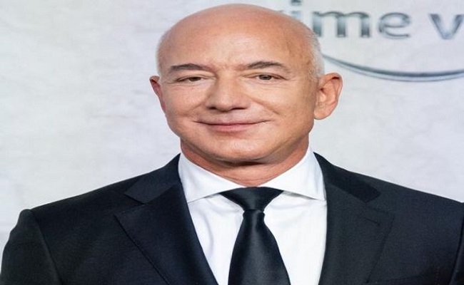 بيزوس يبيع 12 مليون سهم من أسهم أمازون