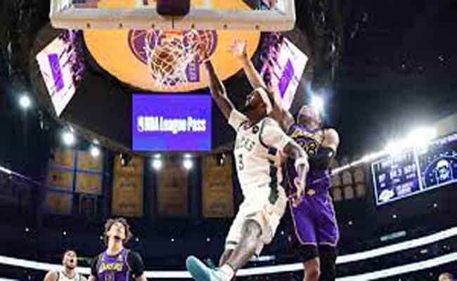 NBA دانجيلو راسل يقود لوس أنجليس ليكرز للفوز على ميلووكي باكس...