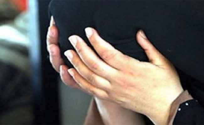 اعتداء مدمن على والدته وشقيقه وابنه
