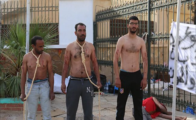في الجزائر الجديدة أسر وعائلات تهدد بالانتحار الجماعي بسبب الجوع