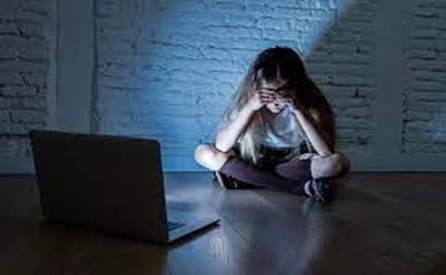 شبكة 764‎ تستهدف الأطفال والمراهقين عبر الإنترنت...