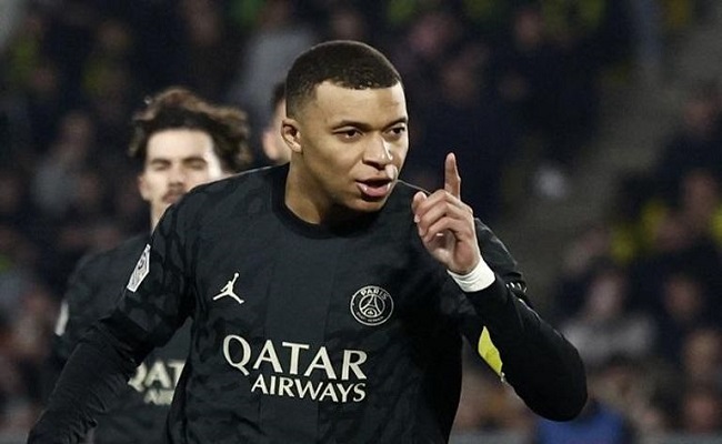 مبابي يرفض شعار ريال مدريد...