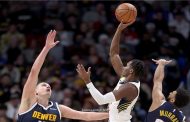 NBA بوكر يقود صنز للفوز على بورتلاند في دوري السلة الأمريكي...