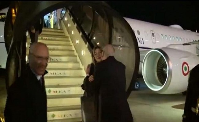 رئيس وزراء لبنان في موقف محرج
