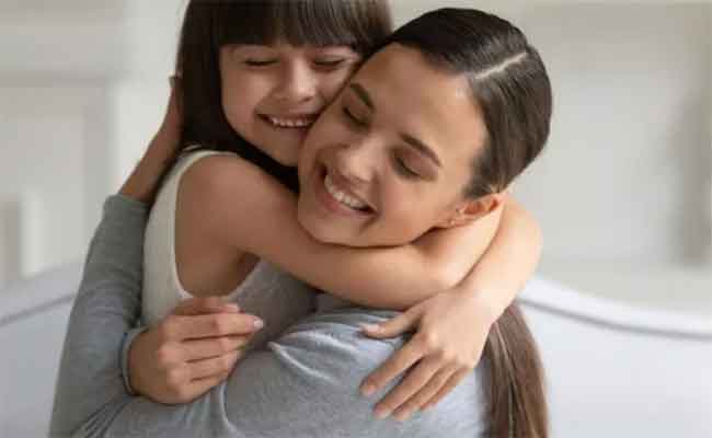 خطوات تُشعر طفلك بالحب والطمأنينة...لا تنسيها