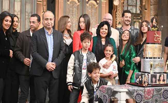 في عيد الفطر...احتفالية نجوم «كامل العدد» على مسرح «صاحبة السعادة»