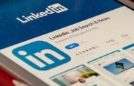موقع LinkedIn سينافس تيك توك...