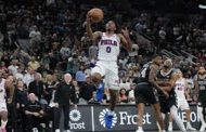 NBA...ماكسي يقود فيلادلفيا لهزيمة سبيرز بدوري السلة الأمريكي
